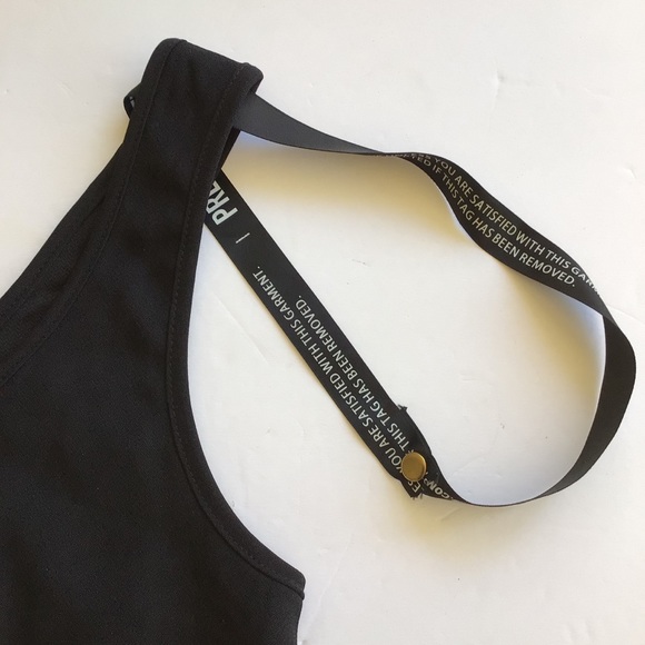 PRETTY LITTLE THING BLACK ZIP BACK CROP TOP NWT SIZE 2 - Picture 8 of 13